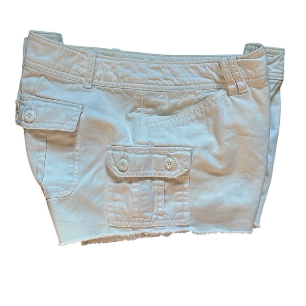 American Eagle White Cut Off Shorts - Picture 2 of 8